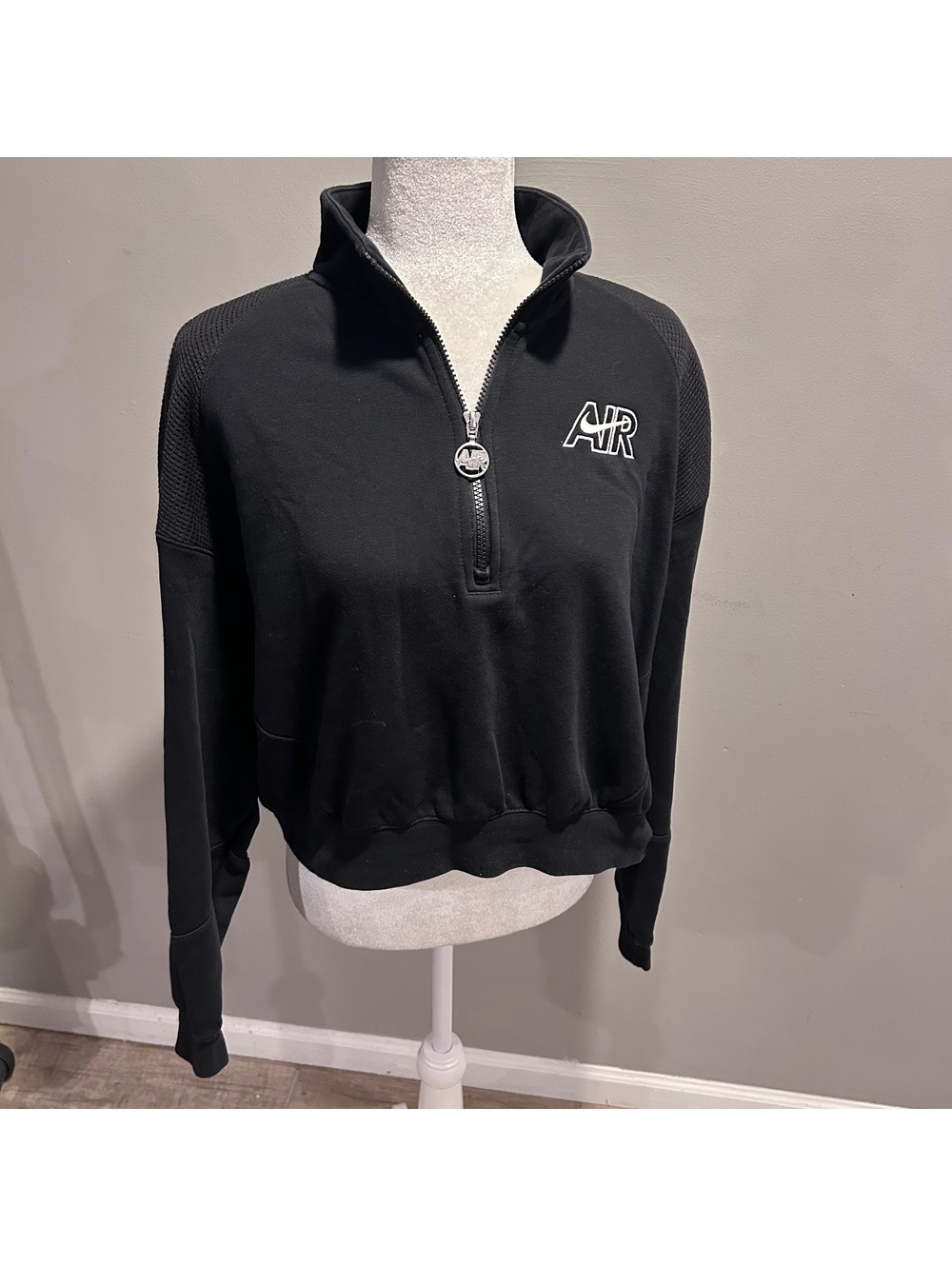 Nike Air Sweatshirt Cropped Womens Black 1/4 Zip Mock Neck Pullover Large
